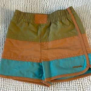 Patagonia Baby board-shorts size 5 New without tags